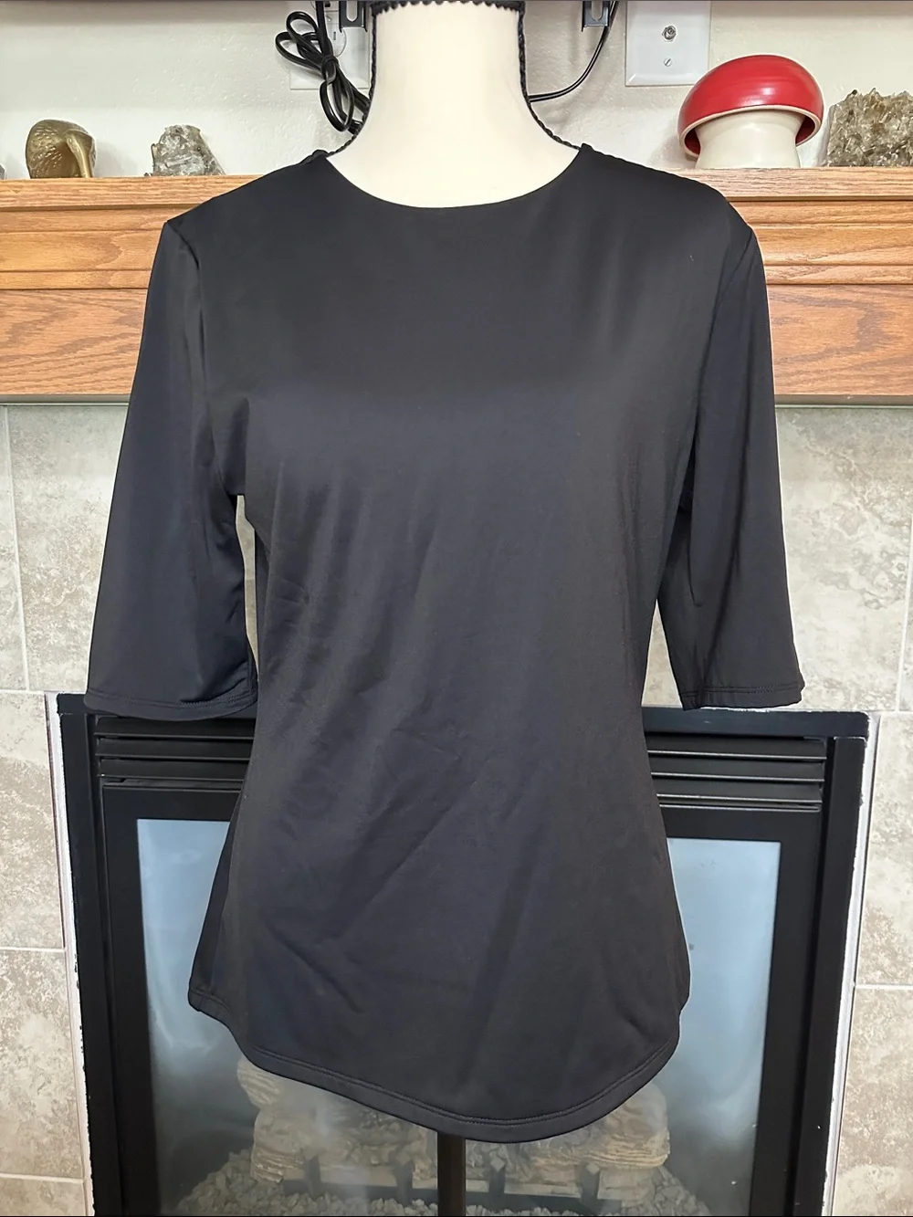 Smoothing Black Women's L Crewneck Short Sleeve Top Stretch Layering Shirt